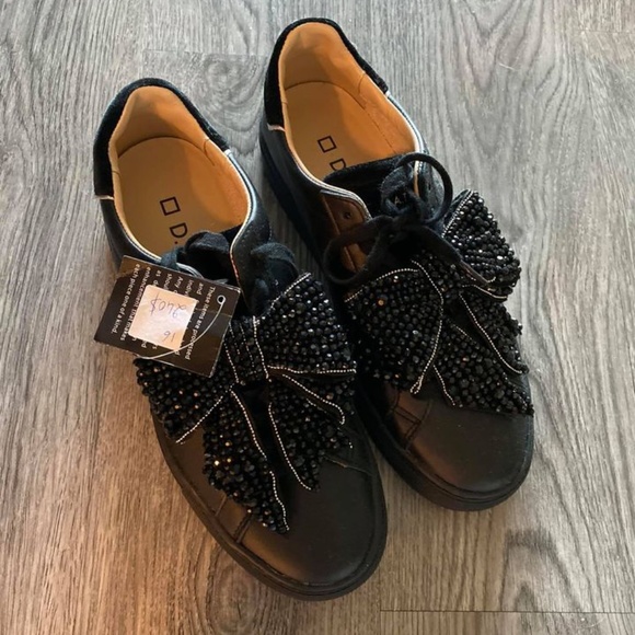 Sneakers D.A.T.E. - Picture 1 of 2